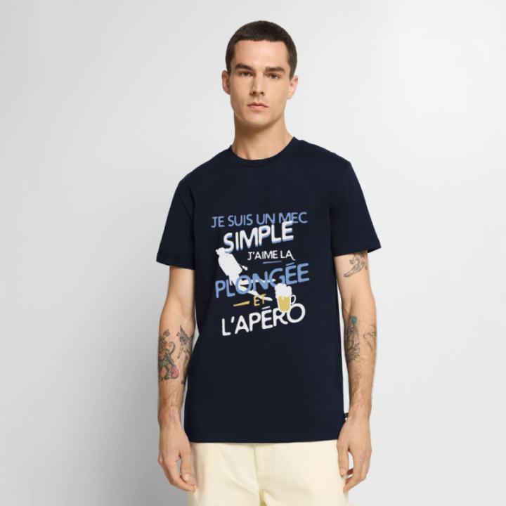 T-shirt premium homme - Un mec simple: Plongée et apéro - bleu marine - front