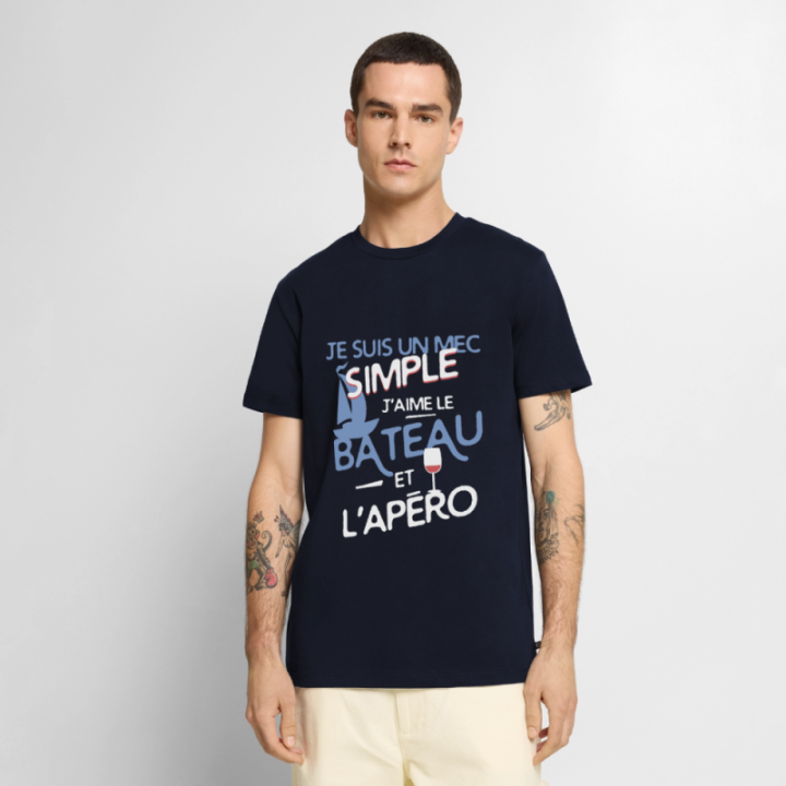 T-shirt premium homme - Un mec simple: Bateau et apéro - bleu marine - front