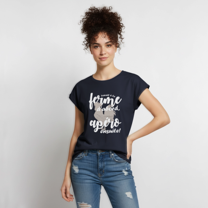 T-shirt à manches retroussées femme - Travail à la ferme et apéro - bleu marine - front