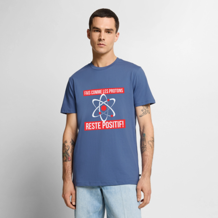 T-shirt premium homme - Fais comme les proton: Reste positif - bleu pigeon - front